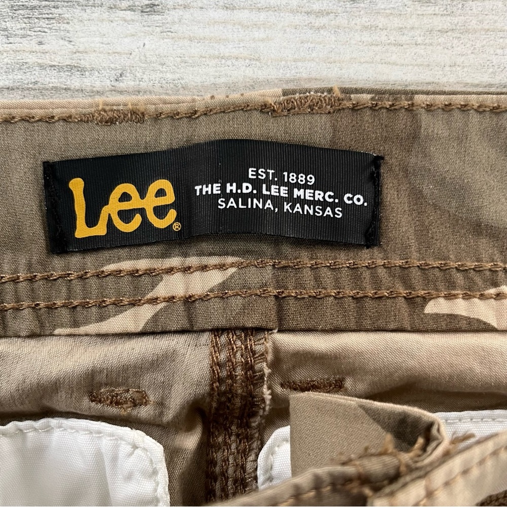 Lee Men’s Camo Shorts Size 29 Multi Pockets With Belt New With Tags - Picture 2 of 13
